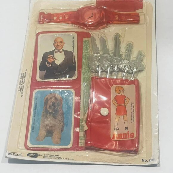 orphan Annie Tribune Company Cash n Watch 1981 Columbia Pictures New in Package - Picture 2 of 8